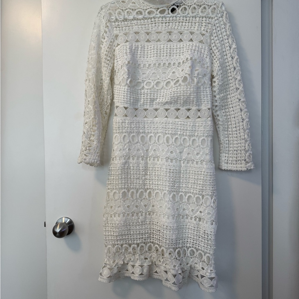 Elegant White Lace Dress